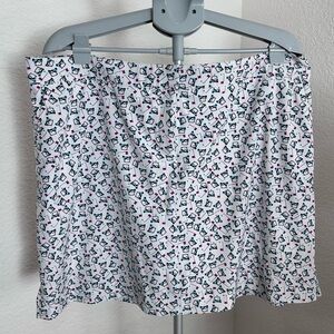 IZOD Golf women's skort size 18 all-over golf cart print.